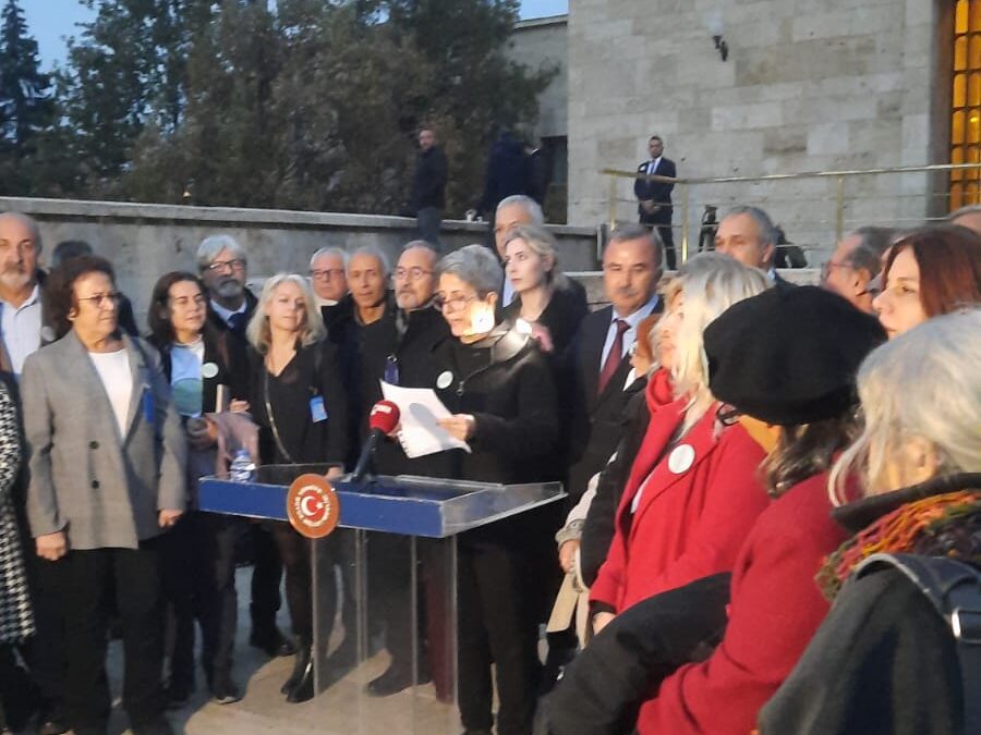 Ekokırım Yasa Tasarısı 28 bin İmza İle TBMM’ye Sunuldu – 28 Kasım 2023